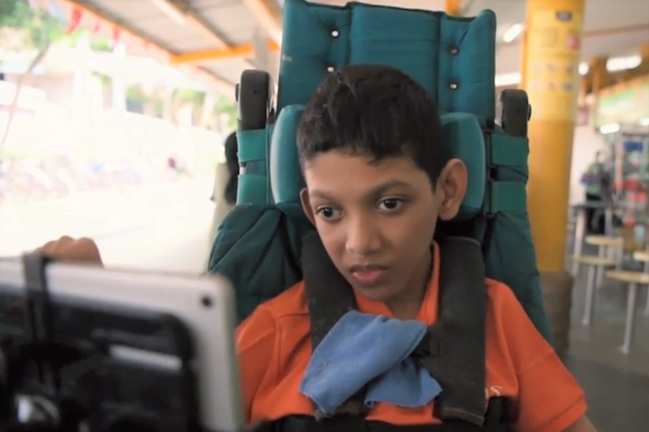 Meet Sayfullah, the trapped chatterbox